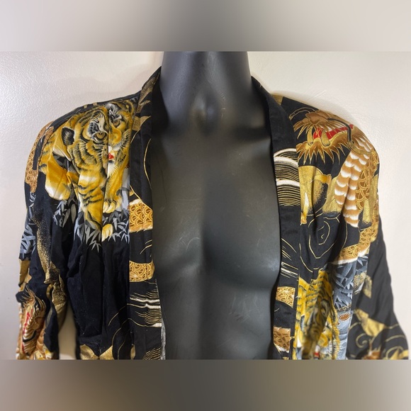 New Golden Dragon Traditional Kimono Size 35in. Gold Unisex Belted Classic - Picture 2 of 11
